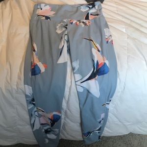 Athleta yoga pants size S